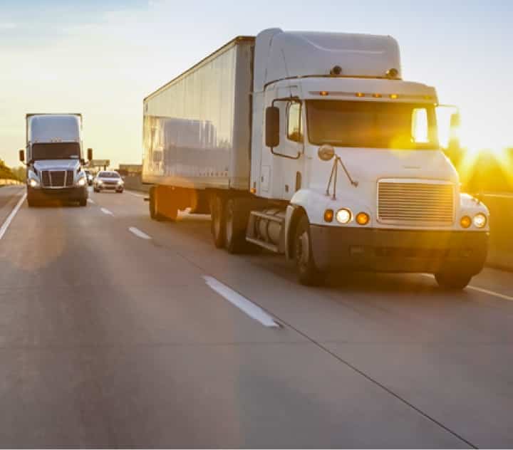 Puedes contratar pólizas a tu medida para transporte terrestre de mercancías